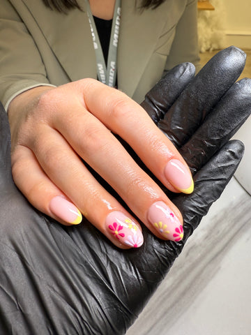 Online Builder Gel Course For Qualified Nail Techs